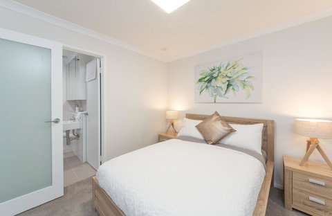 Yaran Suites - Accommodation BNB 17