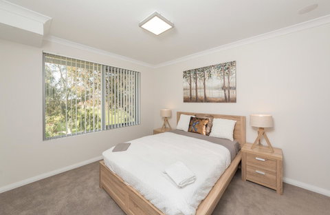 Yaran Suites - Accommodation BNB 12