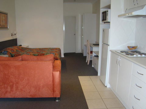 Dunsborough Central Motel - Accommodation BNB 22