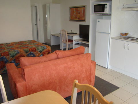 Dunsborough Central Motel - Accommodation BNB 21