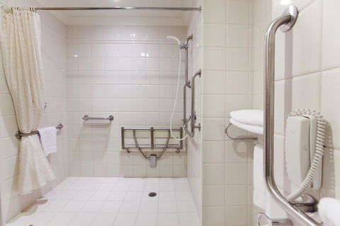 Duxton Hotel Perth - Accommodation BNB 4