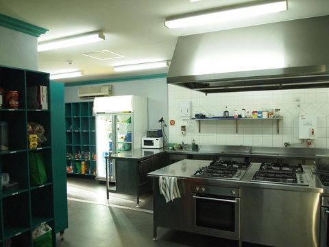 The Emperors Crown Hostel - Accommodation BNB 41