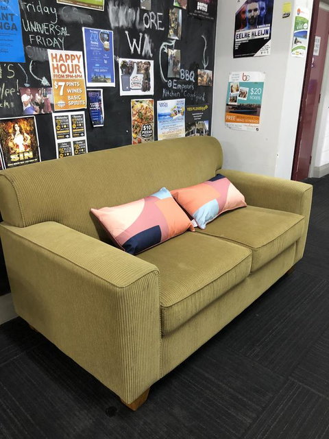 The Emperors Crown Hostel - Accommodation BNB 1