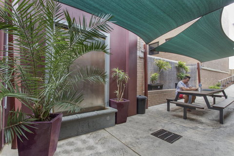 The Emperors Crown Hostel - Accommodation BNB 12