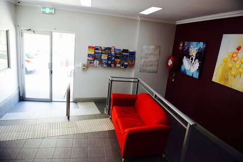 The Emperors Crown Hostel - Accommodation BNB 19