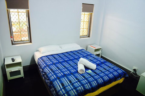 The Emperors Crown Hostel - Accommodation BNB 13