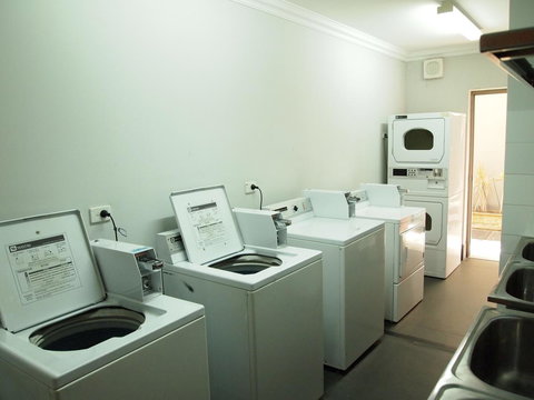 The Emperors Crown Hostel - Accommodation BNB 44