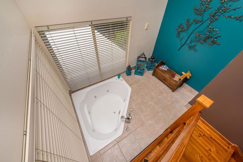 Chimes Spa Retreat - Accommodation BNB 11