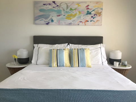 Cottesloe Beachfront Ocean View Apartment - Accommodation BNB 3
