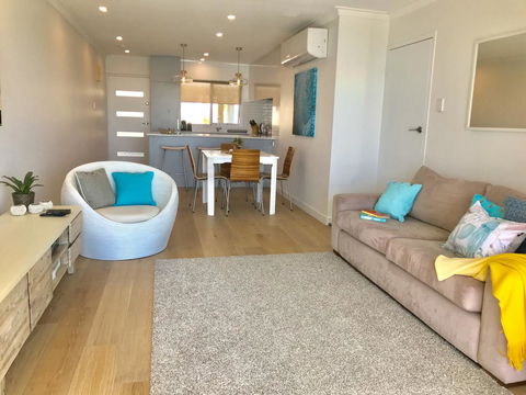 Cottesloe Beachfront Ocean View Apartment - Accommodation BNB 7