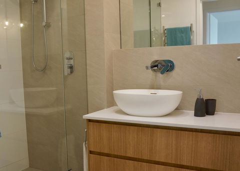 Cottesloe Beachfront Ocean View Apartment - Accommodation BNB 17