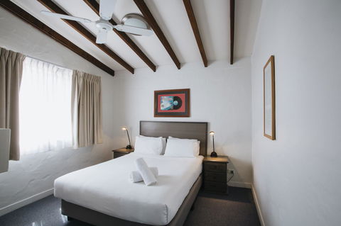 Canal Rocks Beachfront Apartments - Accommodation BNB 14
