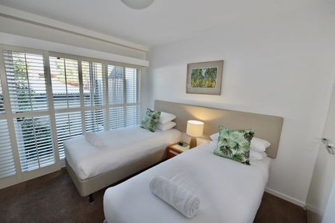 East On Byron - Accommodation BNB 8