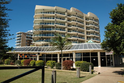 Northpoint Apartments - Accommodation BNB 4