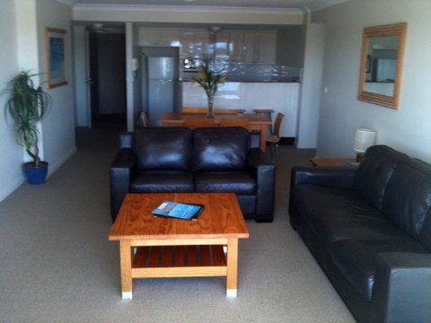 Northpoint Apartments - Accommodation BNB 24