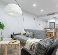 Inner City Stylish apt Walk to Green Square - Accommodation BNB