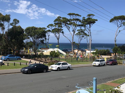 Breakers Apartments - Accommodation BNB 5