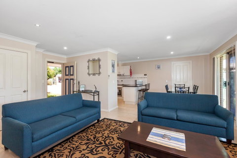 Colonial Court Villas - Accommodation BNB 20
