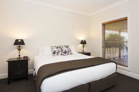 Colonial Court Villas - Accommodation BNB 13
