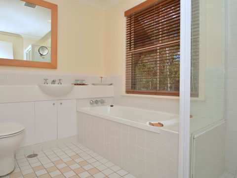 Villa 2br Prosecco Villa Located Within Cypress Lakes Resort - Accommodation BNB 13