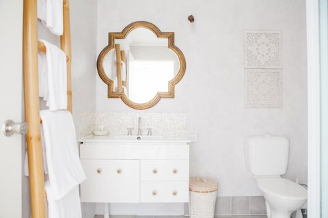 The Lord Byron - Accommodation BNB 10