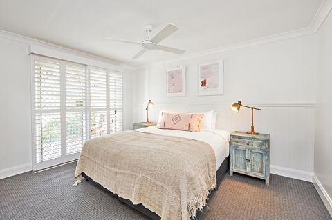 The Lord Byron - Accommodation BNB 14