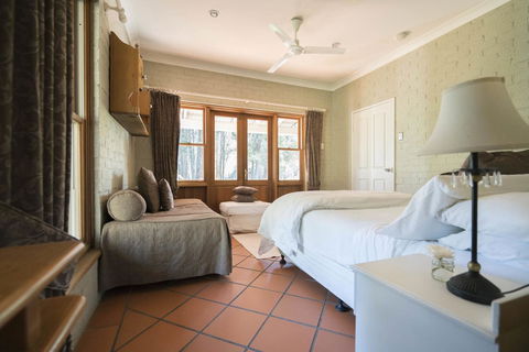 Thistle Hill Guesthouse - Walk To Many Wineries And Restaurants - Accommodation BNB 38