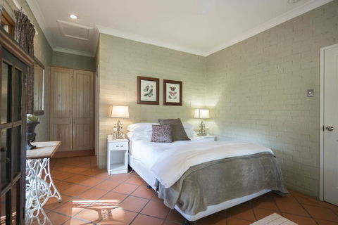 Thistle Hill Guesthouse - Walk To Many Wineries And Restaurants - Accommodation BNB 27