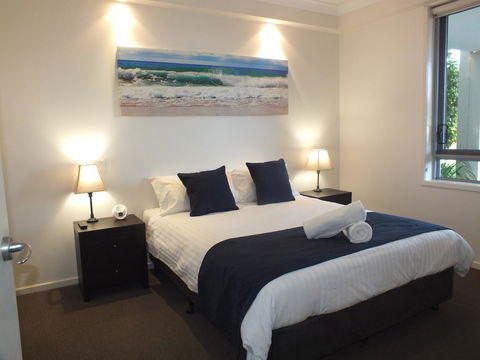 Pacific Marina Apartments - Accommodation BNB 2
