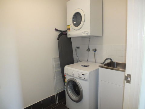 Pacific Marina Apartments - Accommodation BNB 25