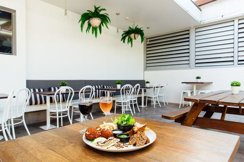Coniston Hotel Wollongong - Accommodation BNB 10