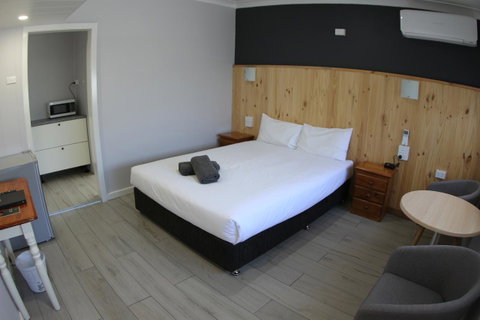 Sleepy Hill Motor Inn - Accommodation BNB 23