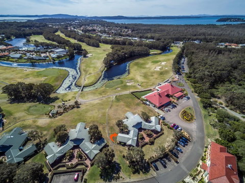 Condo 105 @ Horizons Golf Resort - Salamander Bay NSW - Accommodation BNB 7