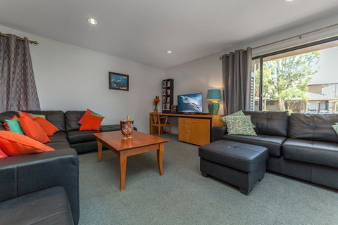 Condo 105 @ Horizons Golf Resort - Salamander Bay NSW - Accommodation BNB 6