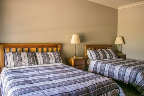 Ironstone Estate Lovedale - Accommodation BNB 11