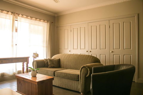 Ironstone Estate Lovedale - Accommodation BNB 14