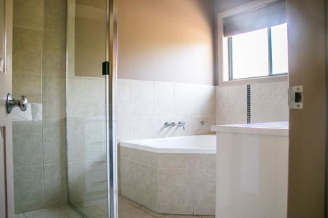 Ironstone Estate Lovedale - Accommodation BNB 6
