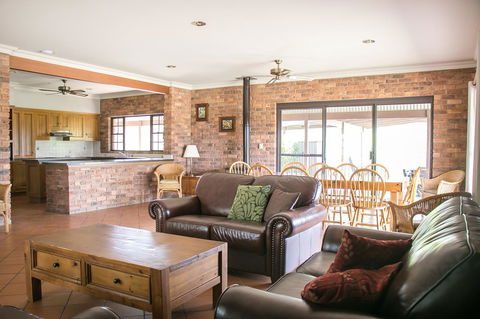Ironstone Estate Lovedale - Accommodation BNB 19