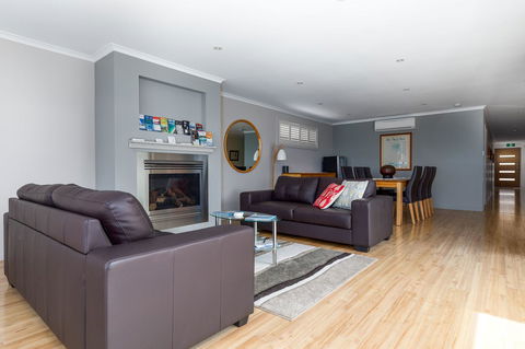 The Edgewater On Greville - Accommodation BNB 12