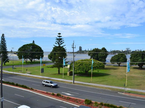Oxley 8 At Tuncurry - Accommodation BNB 1