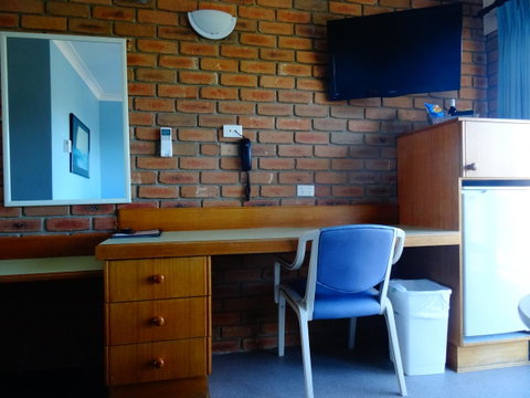 Sapphire Waters Motor Inn - Accommodation BNB 28
