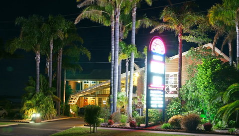Sapphire Waters Motor Inn - Accommodation BNB 37