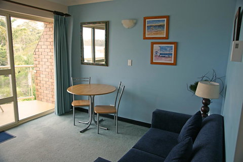 Sapphire Waters Motor Inn - Accommodation BNB 41