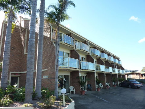 Sapphire Waters Motor Inn - Accommodation BNB 34