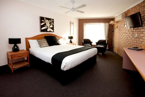 Sapphire Waters Motor Inn - Accommodation BNB 20