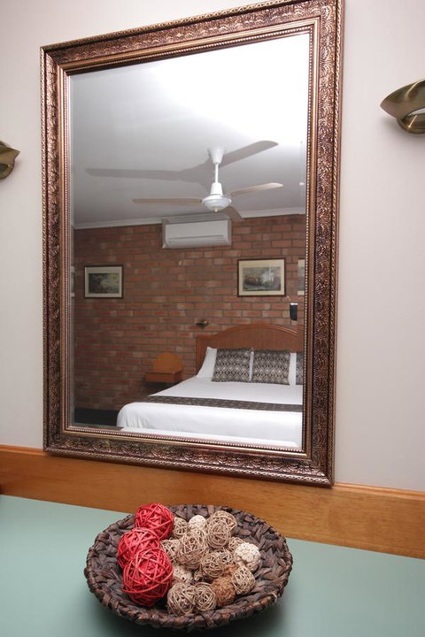 Sapphire Waters Motor Inn - Accommodation BNB 15