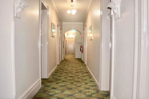 Commercial Hotel Motel Lithgow - Accommodation BNB 13