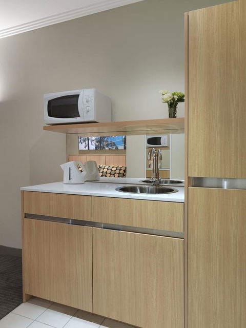 Mercure Sydney Bankstown - Accommodation BNB 25