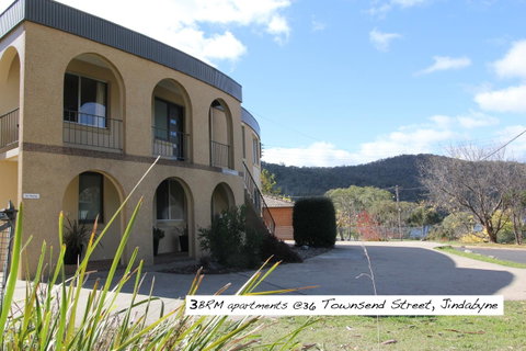 Full Circle Apartments - Accommodation BNB 12