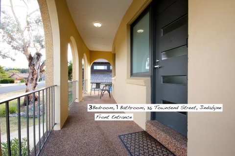 Full Circle Apartments - Accommodation BNB 18